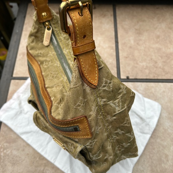 💚💚 RARE  RETIRED authentic Louis Vuitton LICHEN green denim, baggy pm - Picture 10 of 16